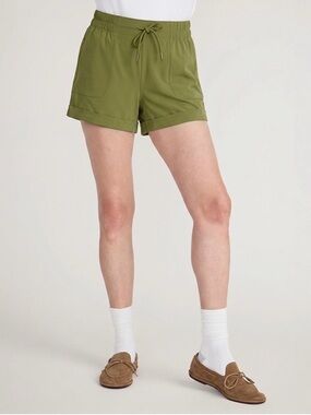 Mondetta “The Adventure” Green activewear Shorts size XL